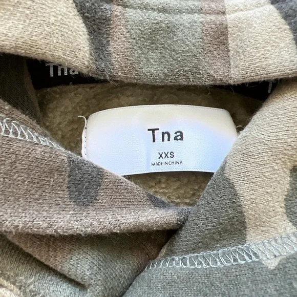 TNA hoodie - Picture 3 of 4